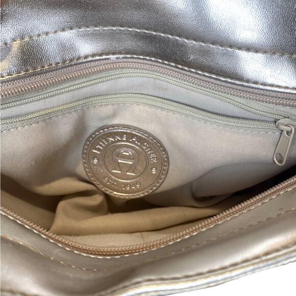 ETIENNE AIGNER Beige Linen W/ Metallic Gold Leather Trim Shoulder Bag Purse - Picture 9 of 10